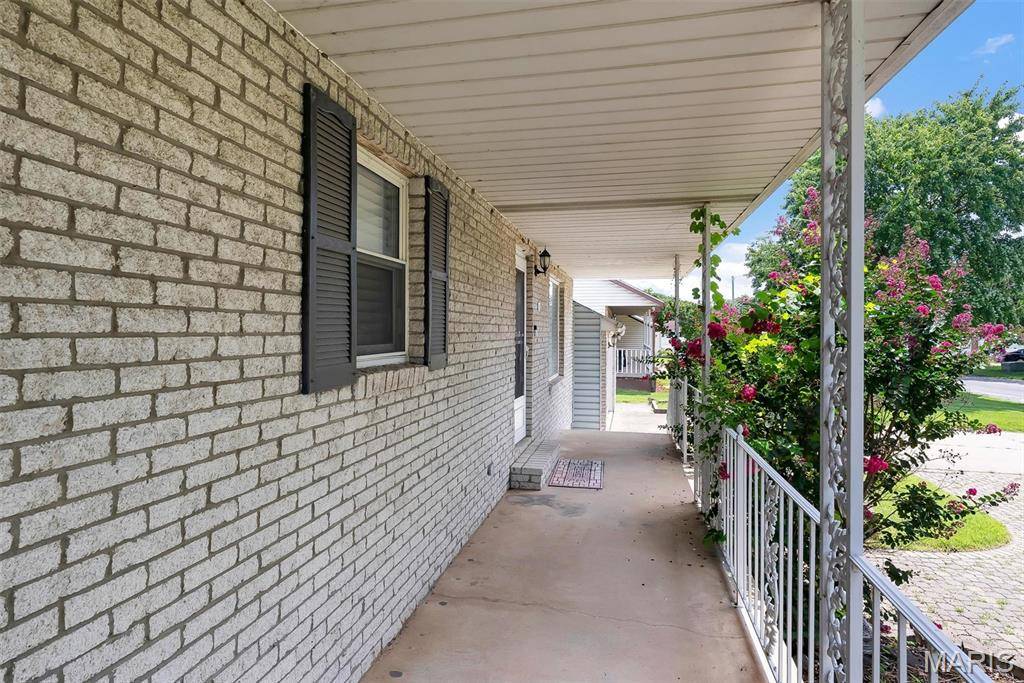 14 Perigen LN, Granite City, IL 62040