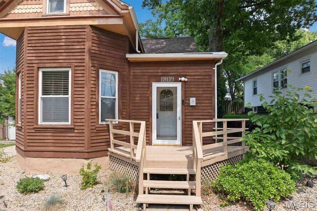 1809 Clawson ST, Alton, IL 62002