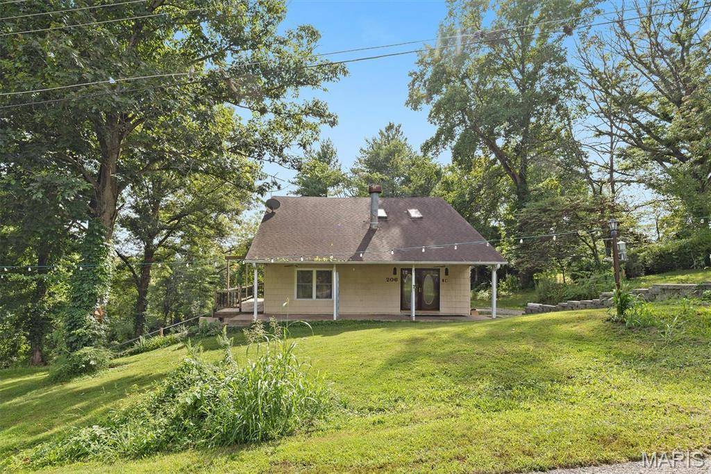 206 Pamela DR, Belleville, IL 62223