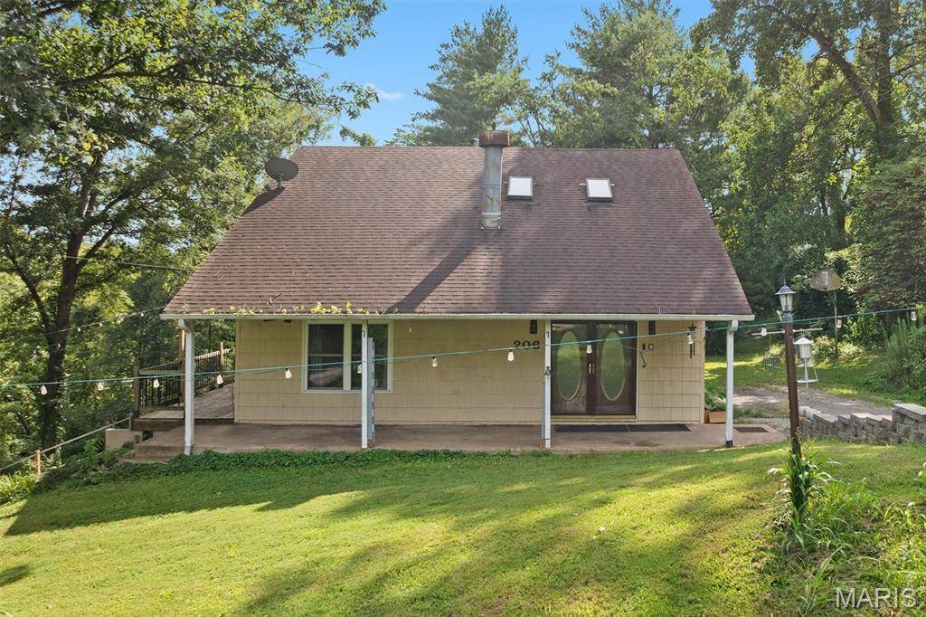 206 Pamela DR, Belleville, IL 62223