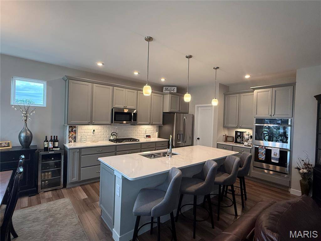7424 Snowy Owl CT, Affton, MO 63123