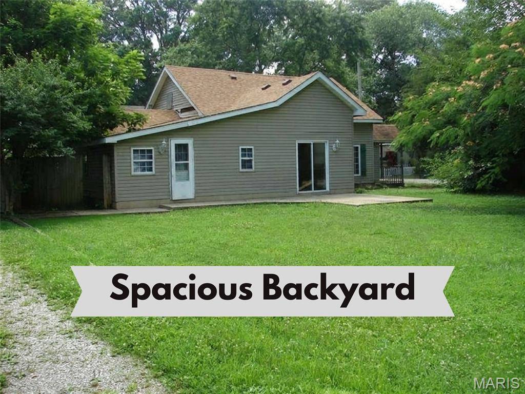 372 S 2nd ST, Livingston, IL 62058