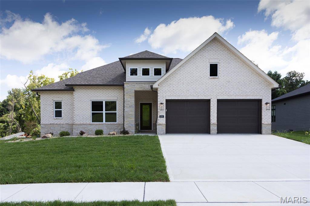 2291 Pelham LN, Maryville, IL 62062