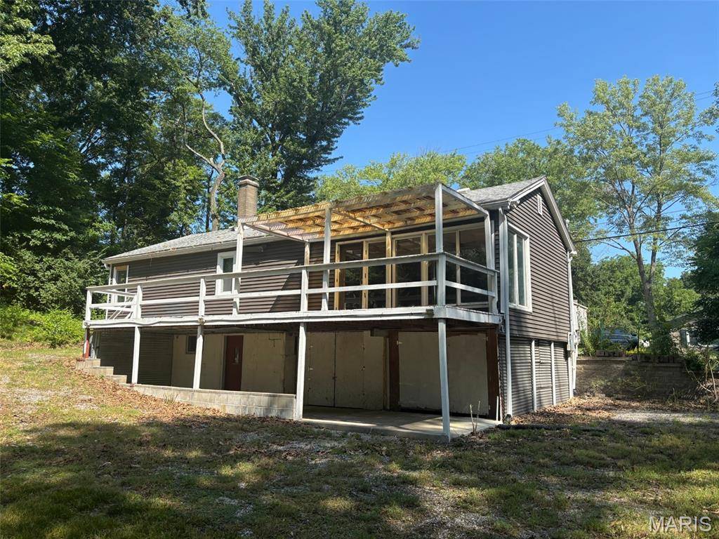 912 S 11th ST, Belleville, IL 62226