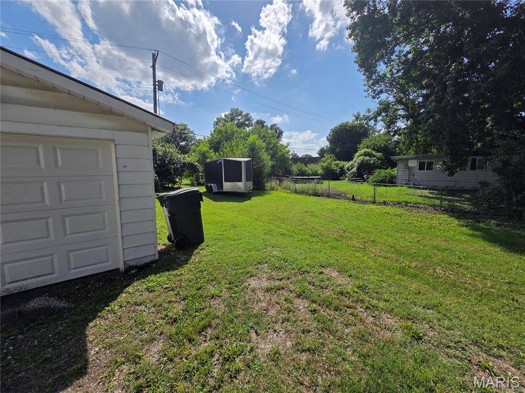 2002 Jerome LN, Cahokia, IL 62206