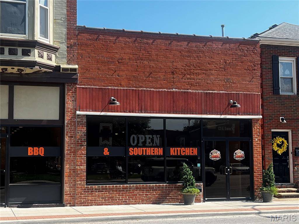 121 E Union AVE, Litchfield, IL 62056