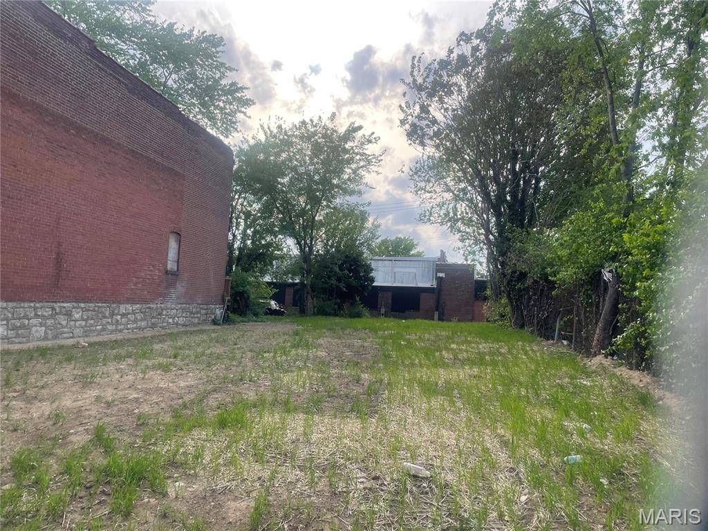 3173 Minnesota AVE, St Louis, MO 63118