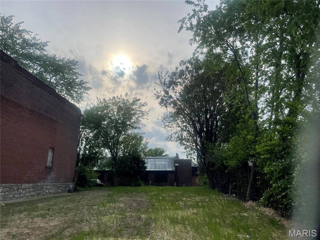 3173 Minnesota AVE, St Louis, MO 63118