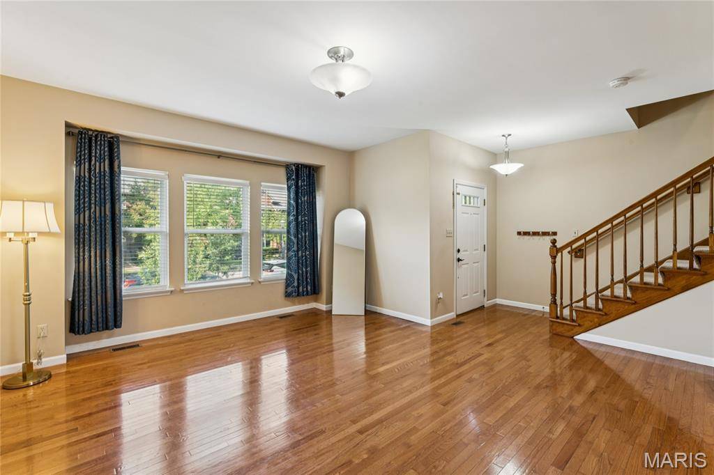4105 Olive ST, St Louis, MO 63108