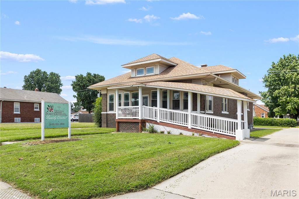 2161 Pontoon RD, Granite City, IL 62040