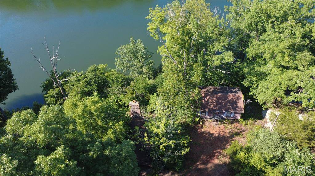 11260 Potosi Lake RD, Mineral Point, MO 63660