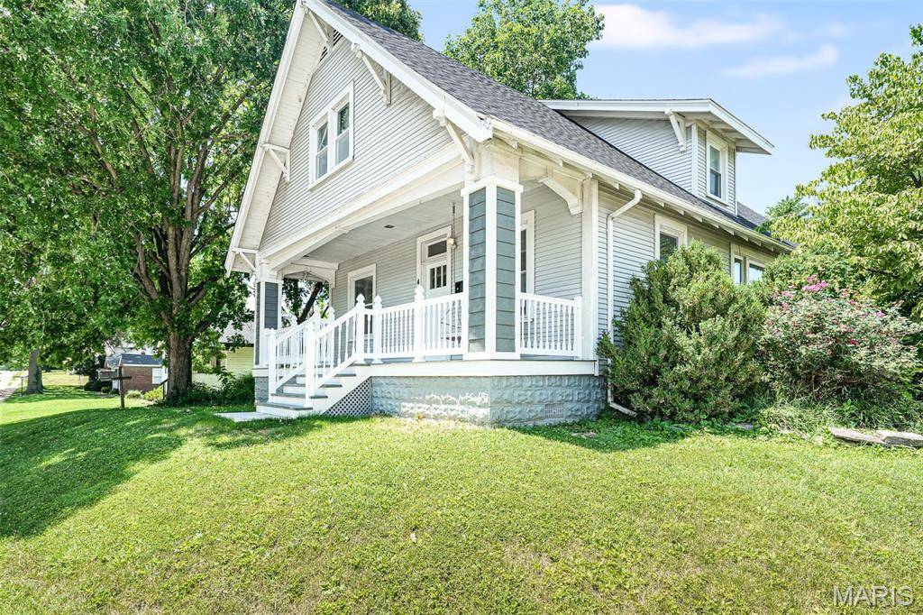 401 Plum ST, Edwardsville, IL 62025