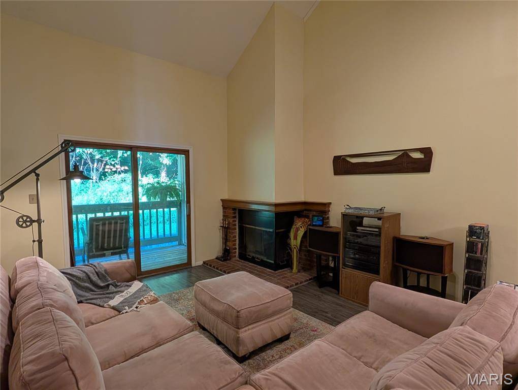 2270 Rule AVE #D, Maryland Heights, MO 63043