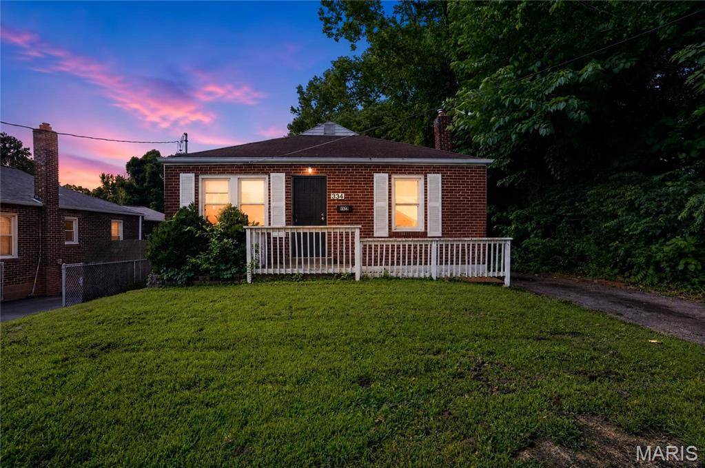 334 Northridge DR, St Louis, MO 63137