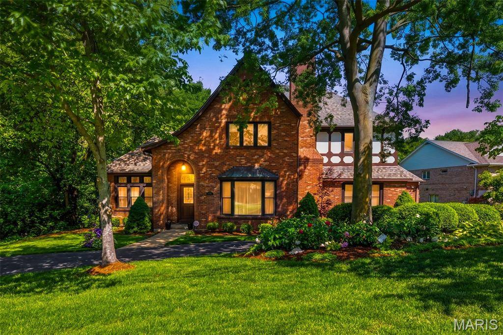 12461 W Watson RD, St Louis, MO 63127