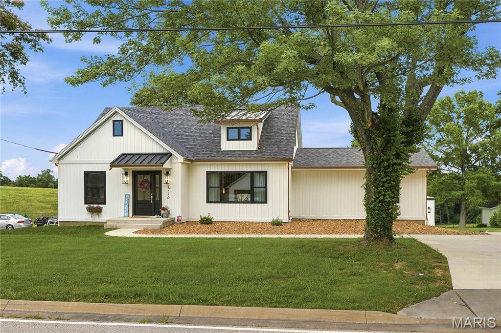 1716 Pottery RD, Washington, MO 63090