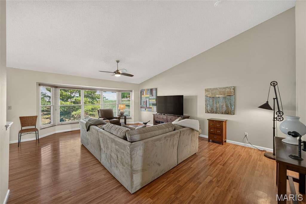 18 Farnsworth CT #C, O'fallon, MO 63368