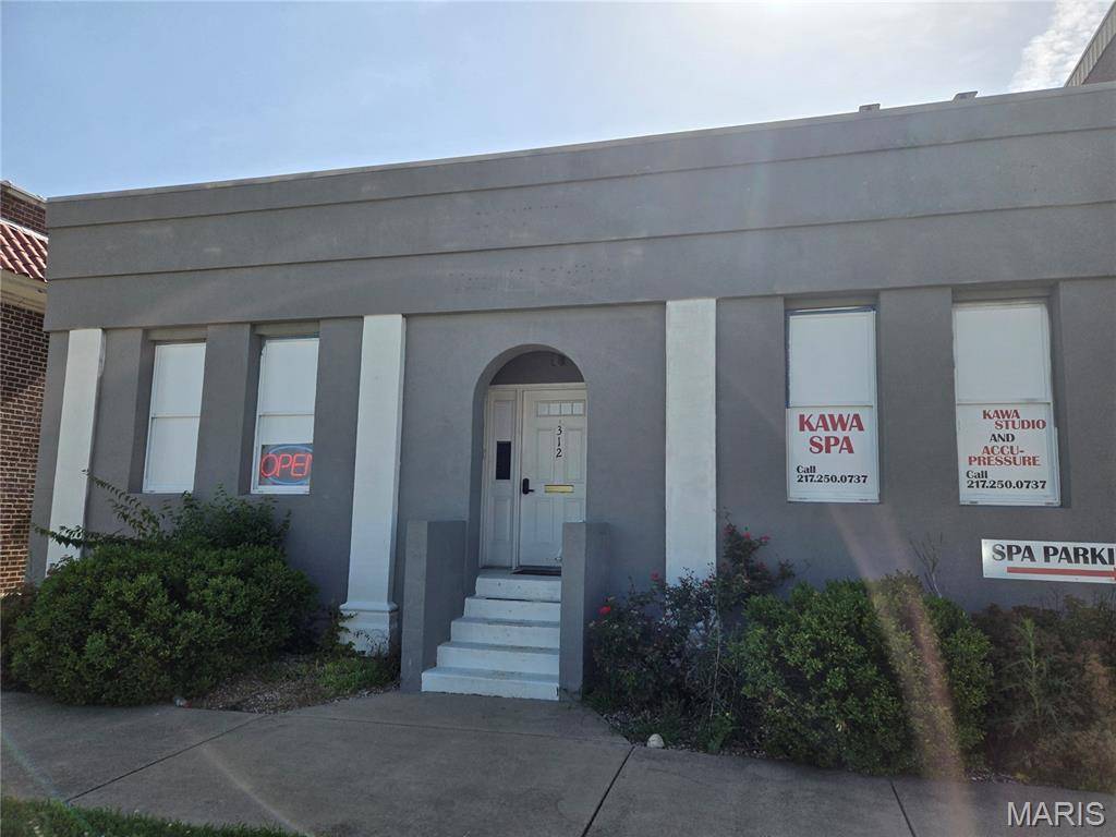 312 N Madison ST, Litchfield, IL 62056