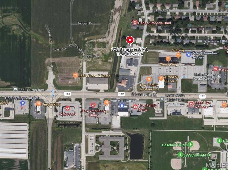 328 Bargraves BLVD, Troy, IL 62294