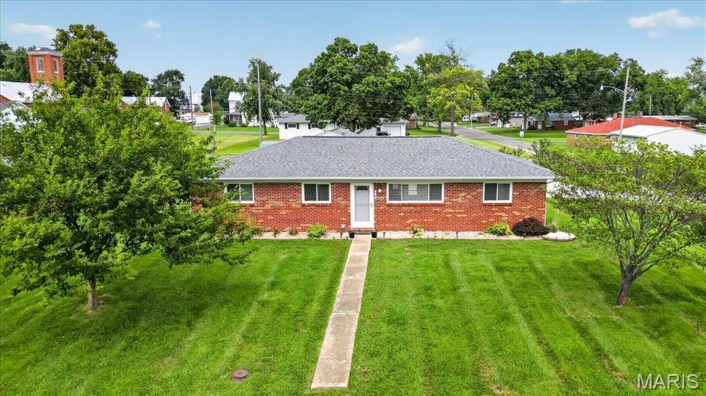 261 E Back ST, Hecker, IL 62248