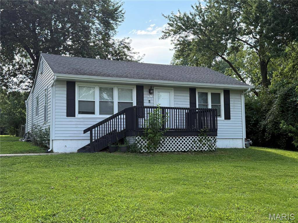 107 Brookside DR, O'fallon, IL 62269