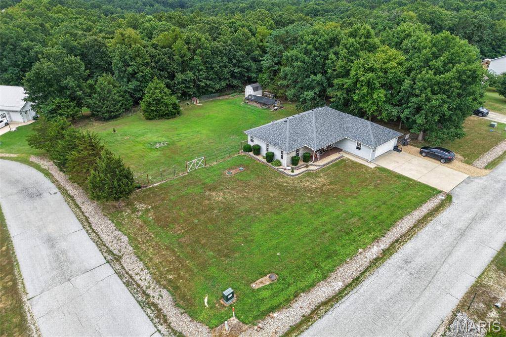21049 Larson RD, Waynesville, MO 65583