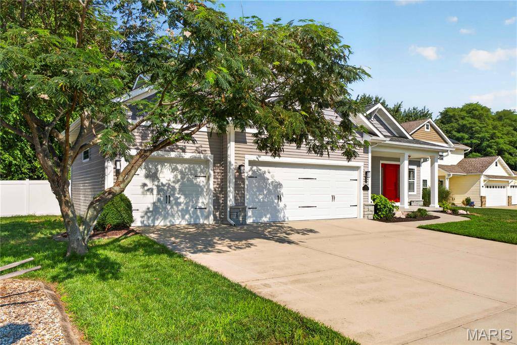 1309 Hollander CT, O'fallon, IL 62269