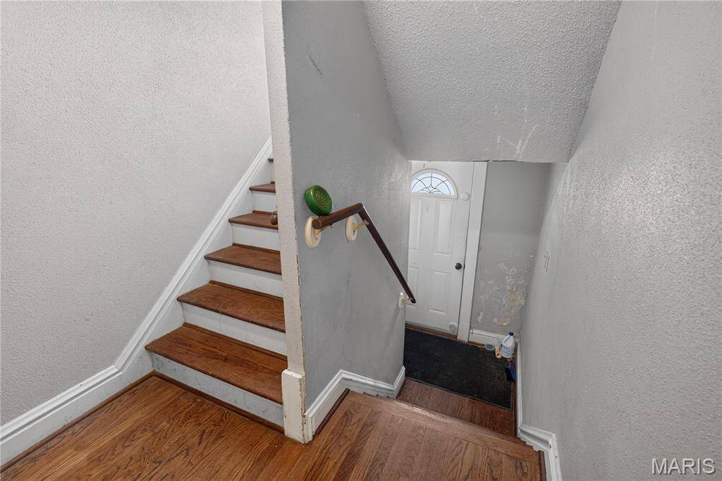2329 Michigan AVE #2329, St Louis, MO 63104