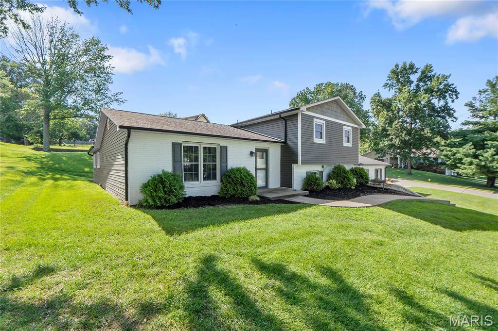 1305 Ashland Hills DR, Cape Girardeau, MO 63701