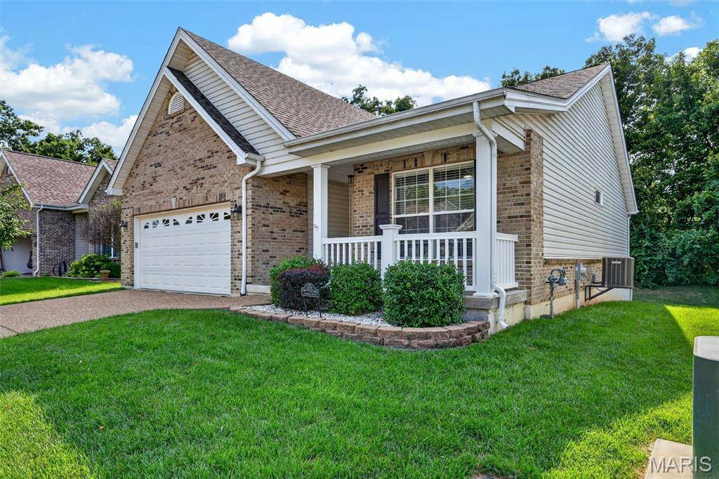 415 Newport DR, St Peters, MO 63376