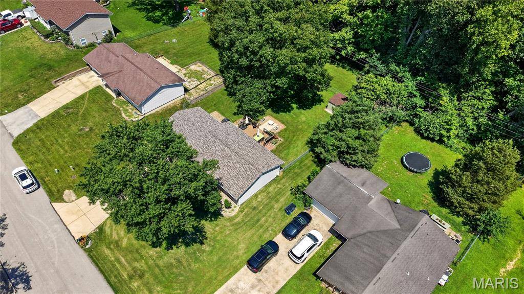 802 Barbara PL, O'fallon, MO 63366