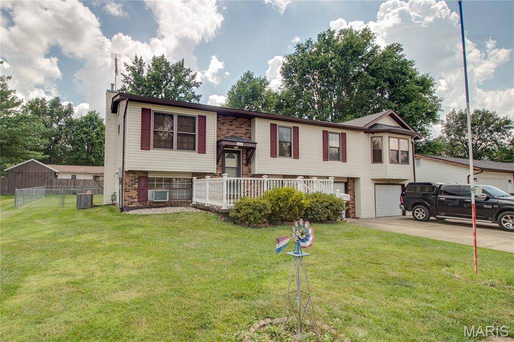 1024 W Hickory ST, Jerseyville, IL 62052