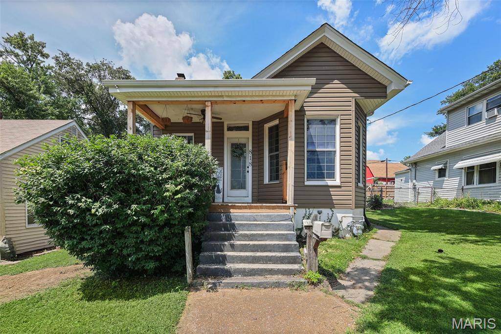 818 Spruce ST, Alton, IL 62002