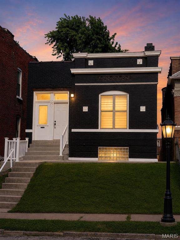 3824 S Compton AVE, St Louis, MO 63118