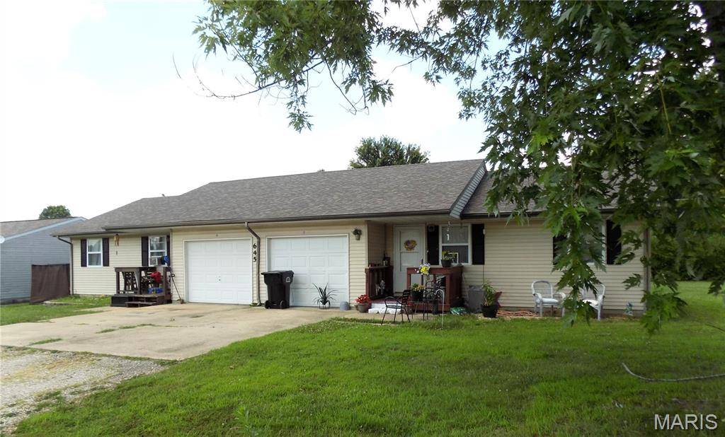 645 N Springfield RD #A/B, St James, MO 65559