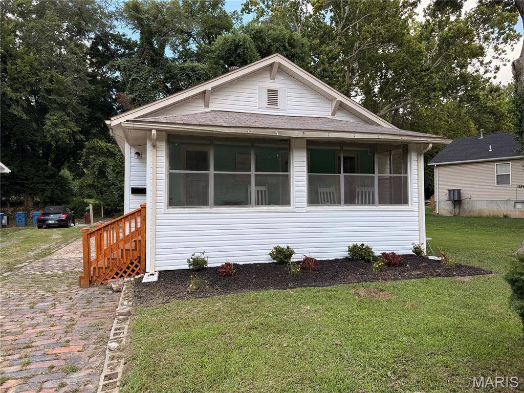 1109 HARRISON ST, Alton, IL 62002