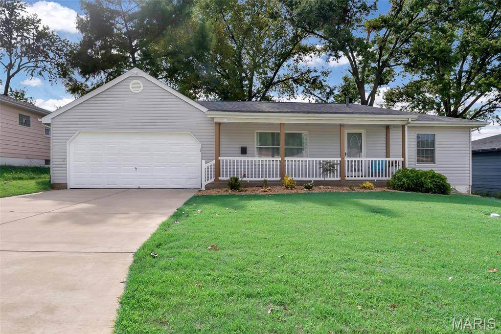 120 Country Life DR, O'fallon, MO 63366