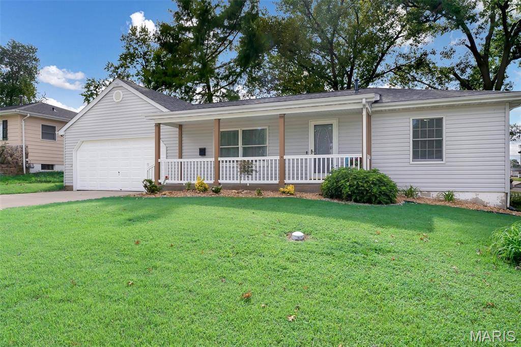 120 Country Life DR, O'fallon, MO 63366
