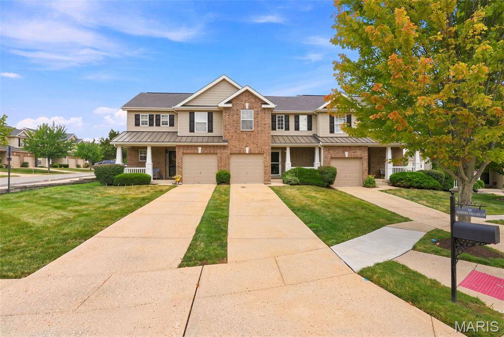 53 Country Village CT, O'fallon, MO 63367