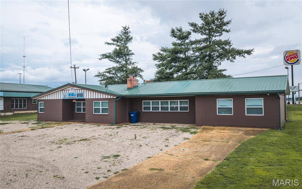 905-909 E Scenic Rivers BLVD, Salem, MO 65560