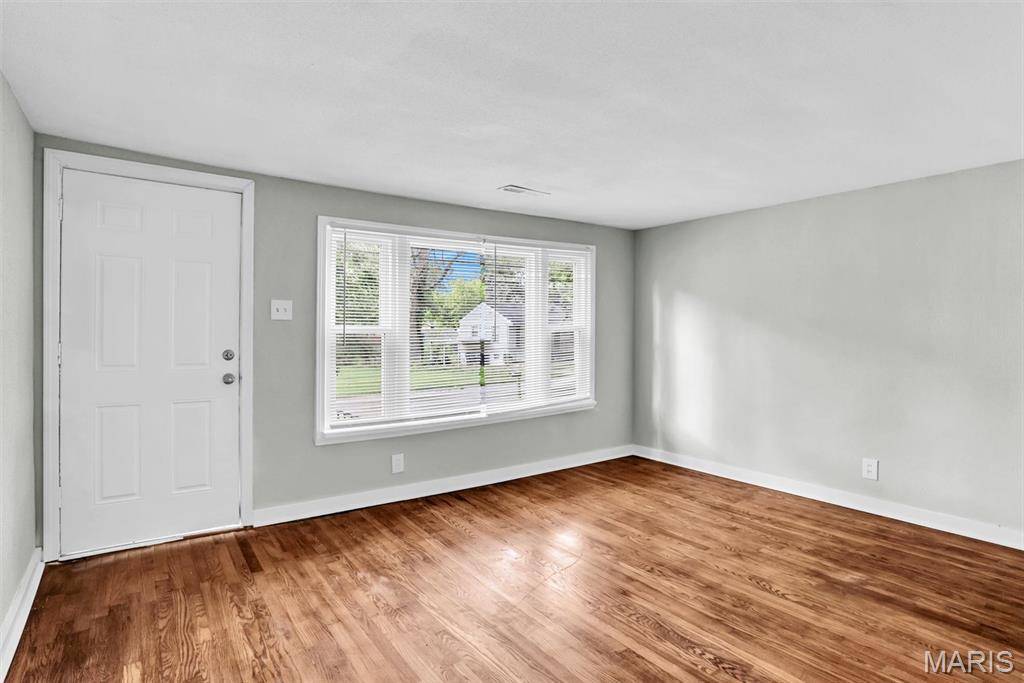 134 Anistasia DR, Calverton Park, MO 63135