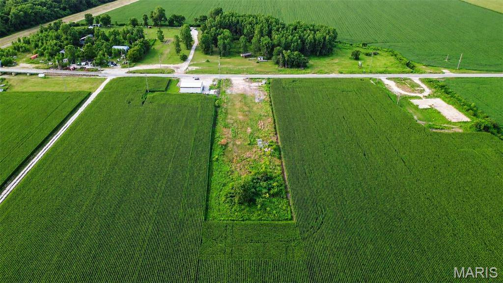 1059 State Route 16, Eldred, IL 62027