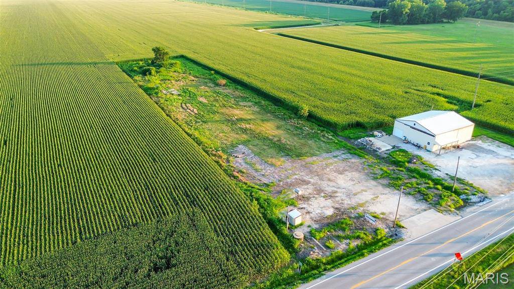 1059 State Route 16, Eldred, IL 62027