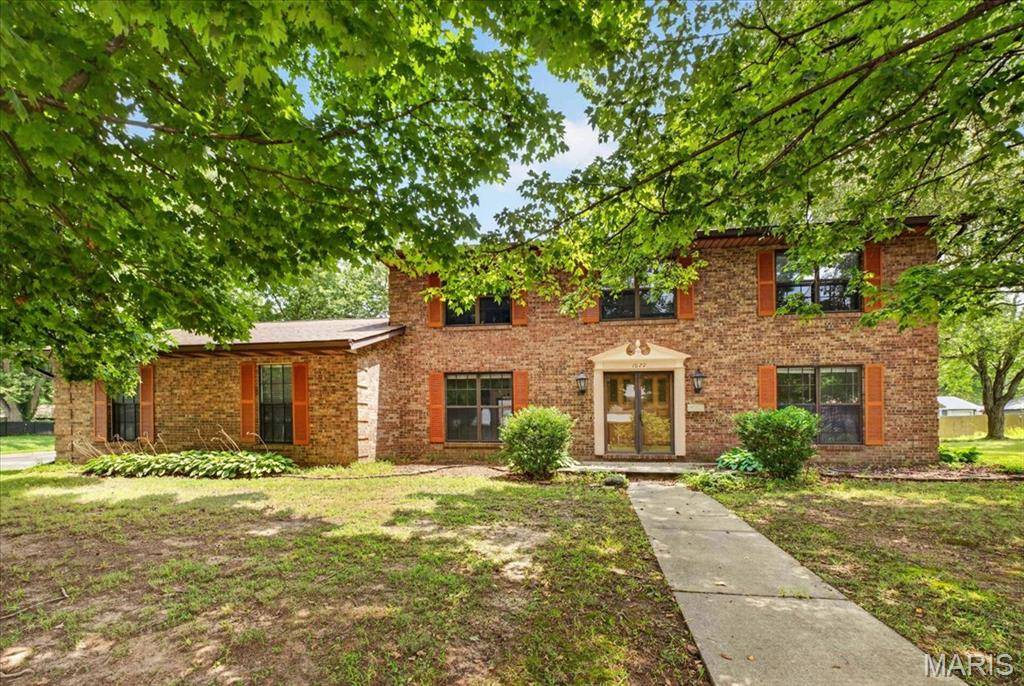1020 N Smiley ST, O'fallon, IL 62269