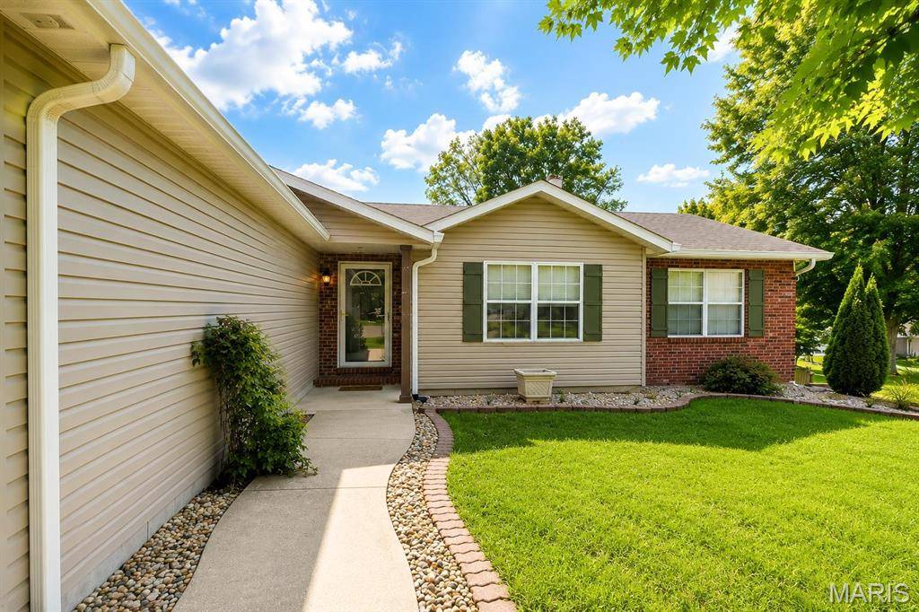 2 Arbor SPGS, Troy, IL 62294