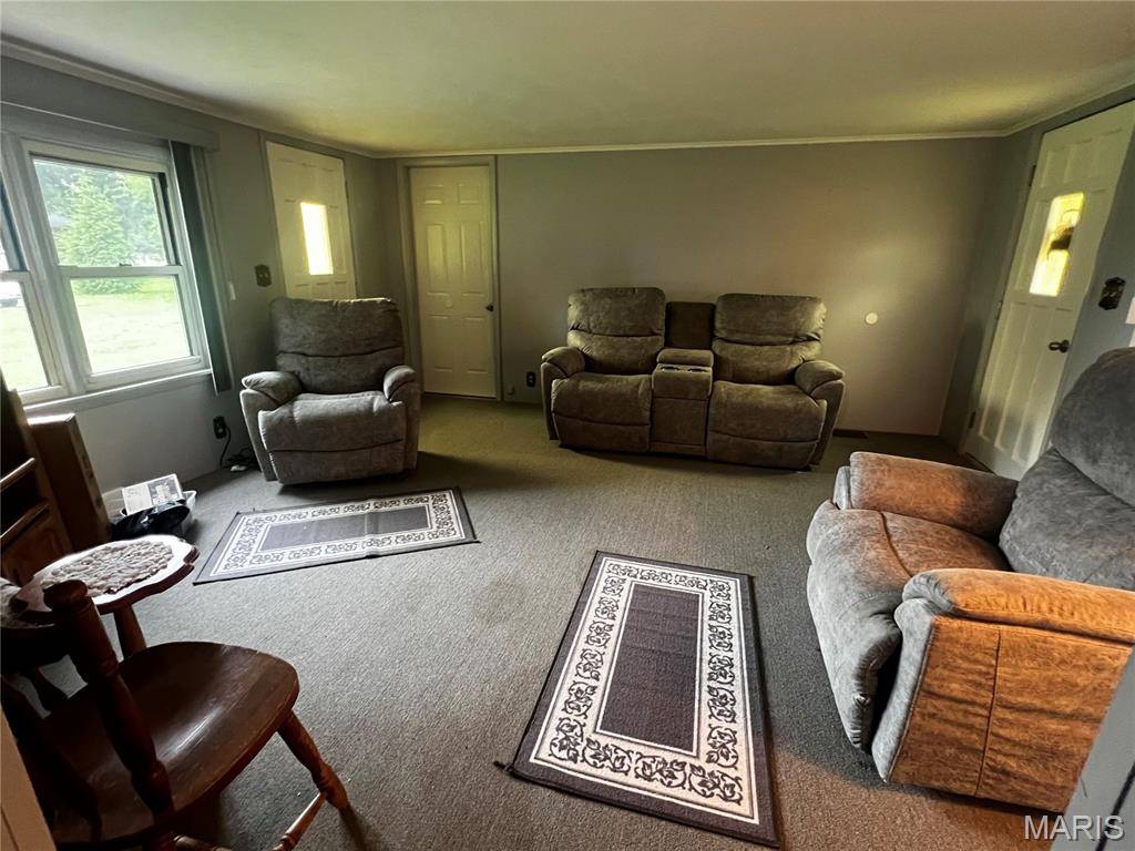 107 W 6th North ST, Mount Olive, IL 62069