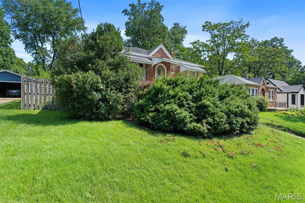 7707 Murdoch AVE, Shrewsbury, MO 63119