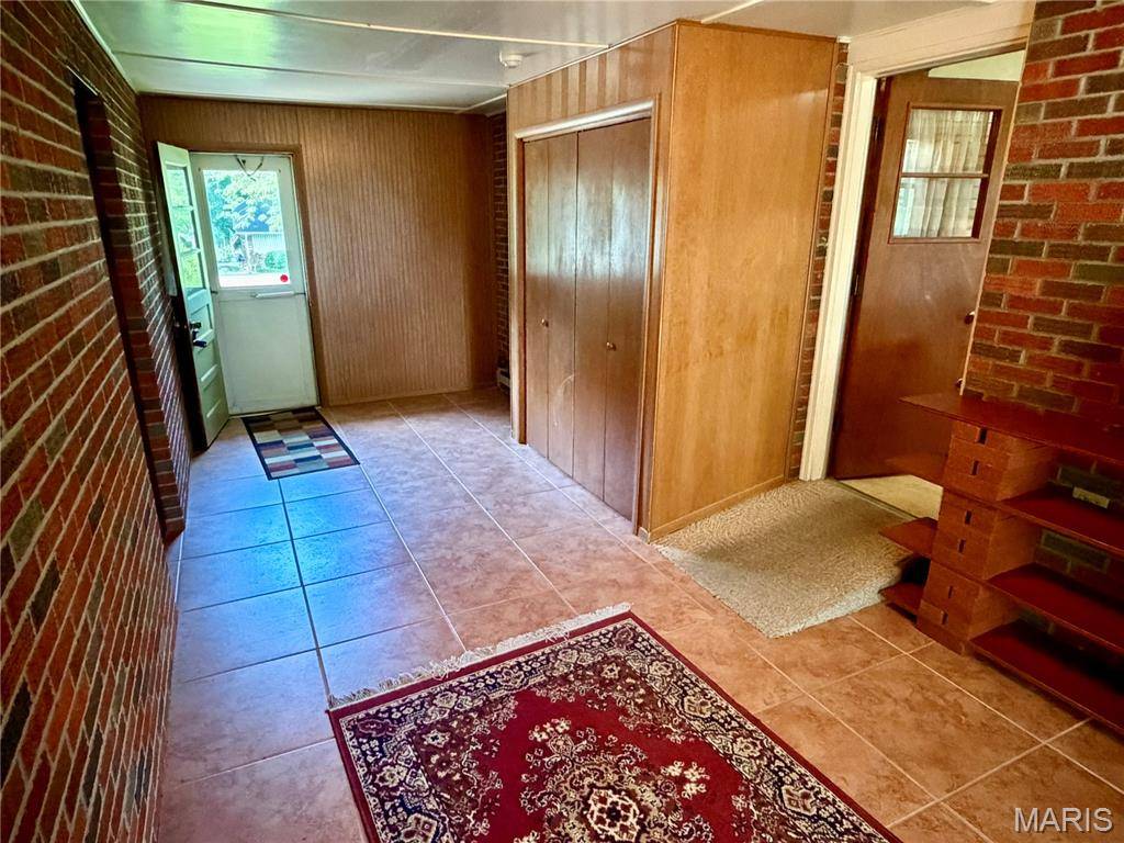 266 Grandview DR, Jackson, MO 63755