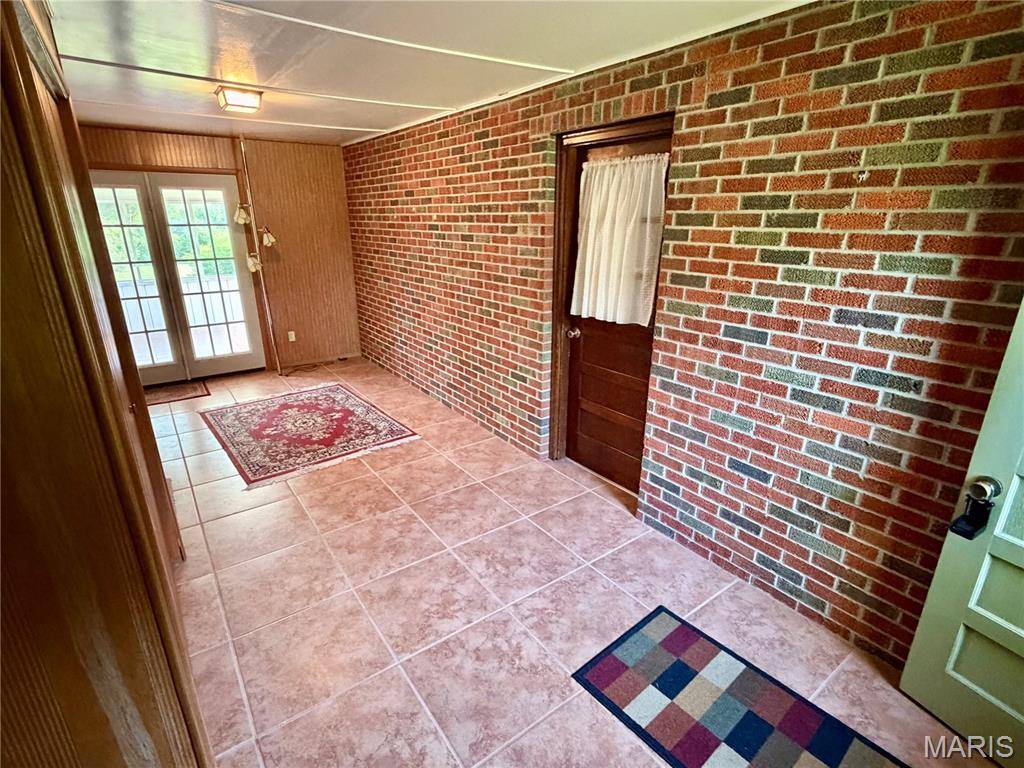 266 Grandview DR, Jackson, MO 63755