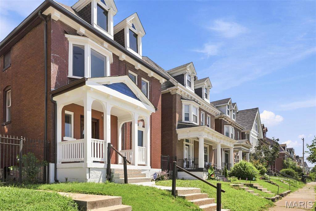 5115 Cabanne AVE, St Louis, MO 63113
